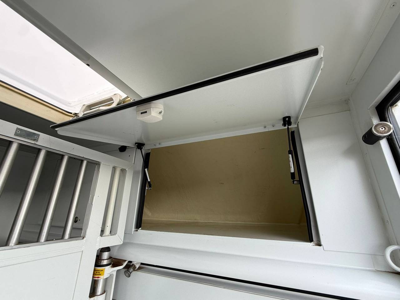 Van per Cavalli Theault PEUGEOT BOXER 150CH STALLE 2015 Occasione