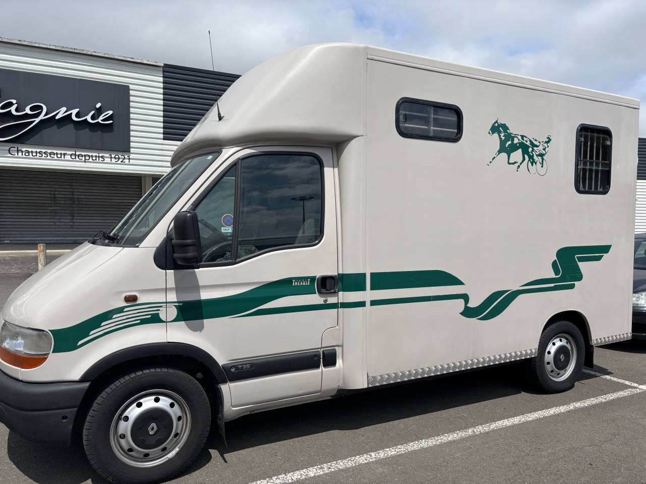 Van per Cavalli Renault Renault Master T35 2.8 DTI - THEAULT 2001 Occasione