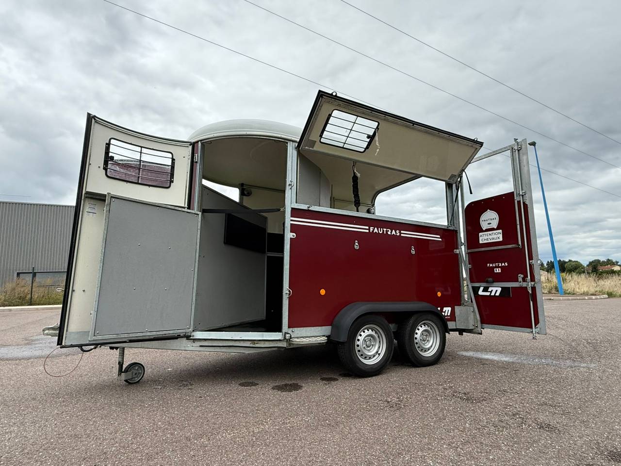 Trailer Fautras OBLIC 2+ 2 Cavalli 2023 Occasione