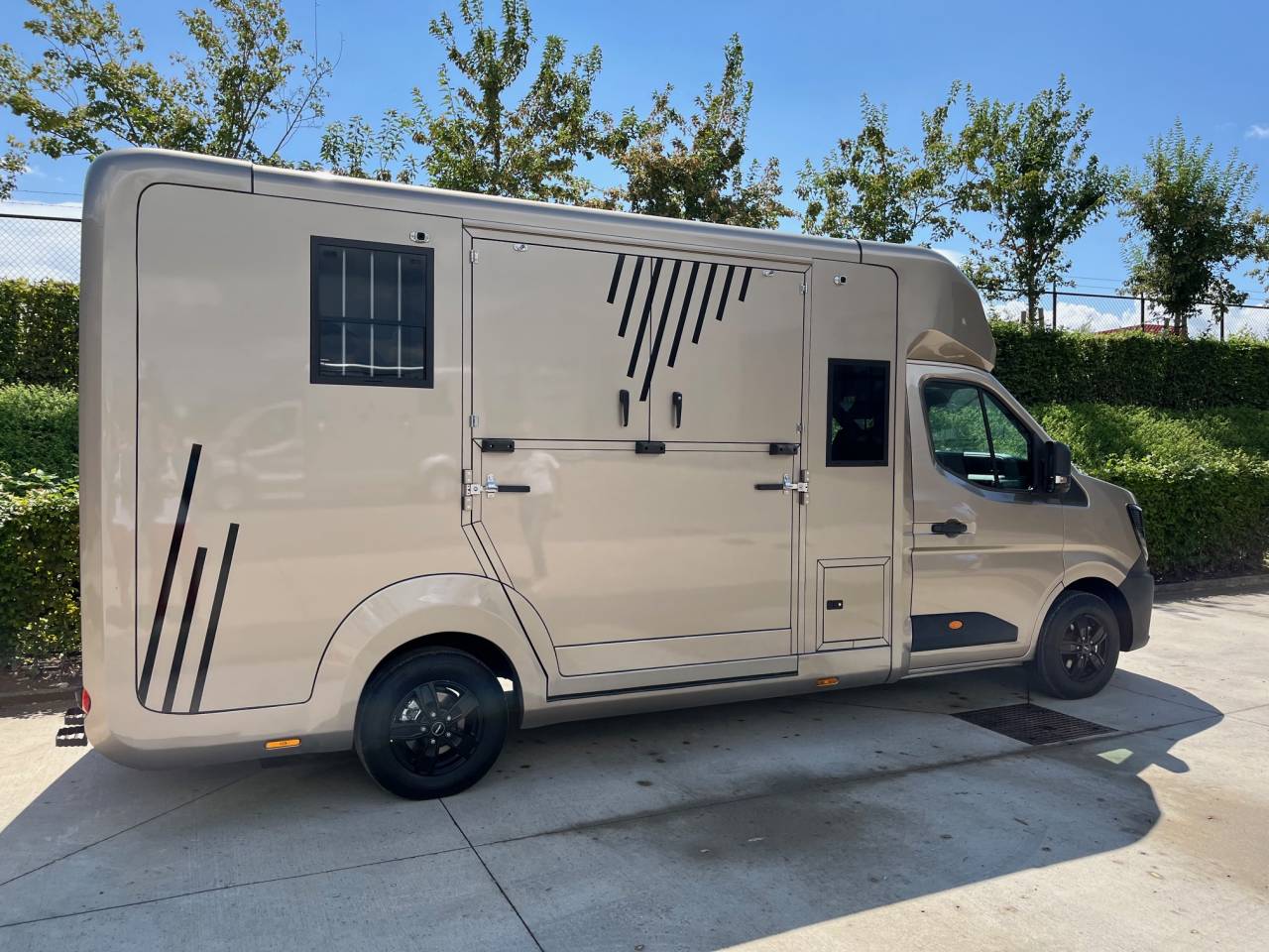 Van per Cavalli AKX Master 2025 2025 Nuovo