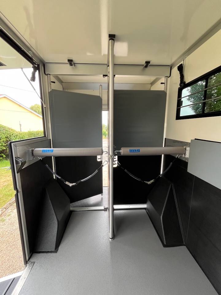 Van per Cavalli Iveco IVECO 0 Nuovo