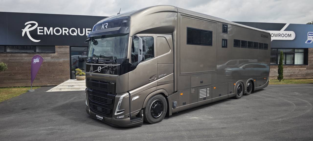 Camion per Cavalli Krismar Volvo FH500 6 chevaux gamme pro 2025 Nuovo