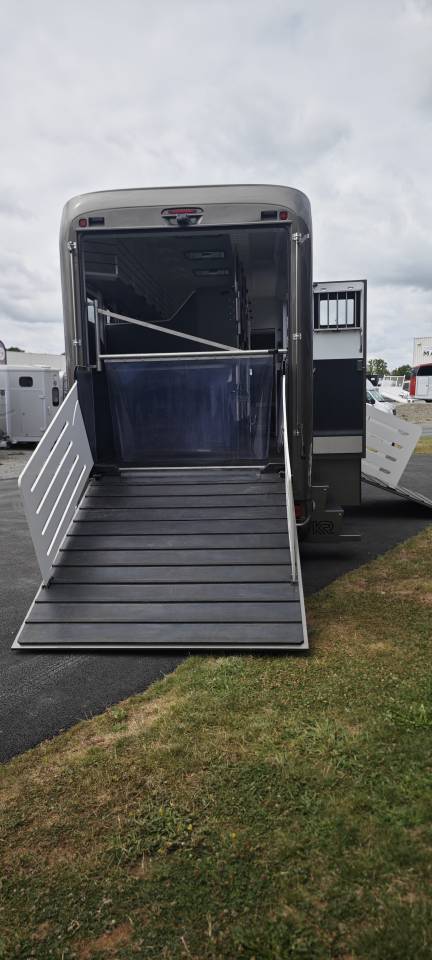 Camion per Cavalli Krismar Volvo FH500 6 chevaux gamme pro 2025 Nuovo