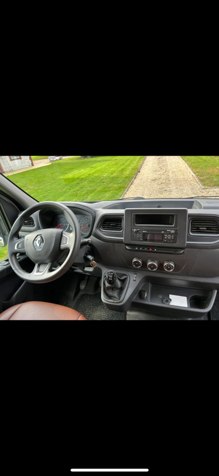 Van per Cavalli Renault Master 3 2021 Occasione