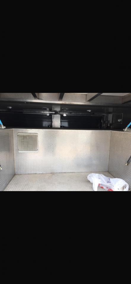 Van per Cavalli Oakley Scania 340 2006 Occasione