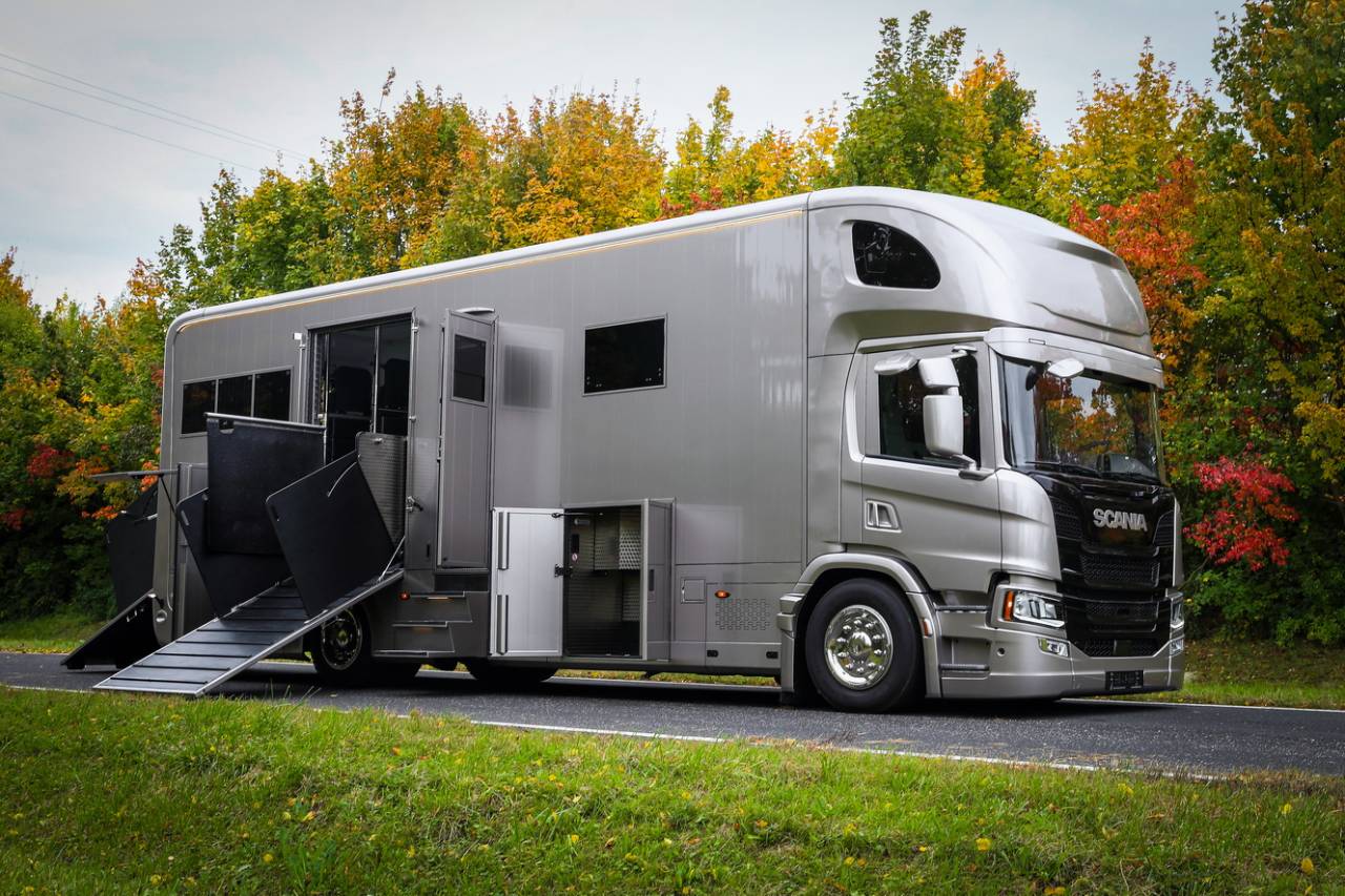 Camion per Cavalli Scania SCANIA 320 INterhorse 2025 Nuovo