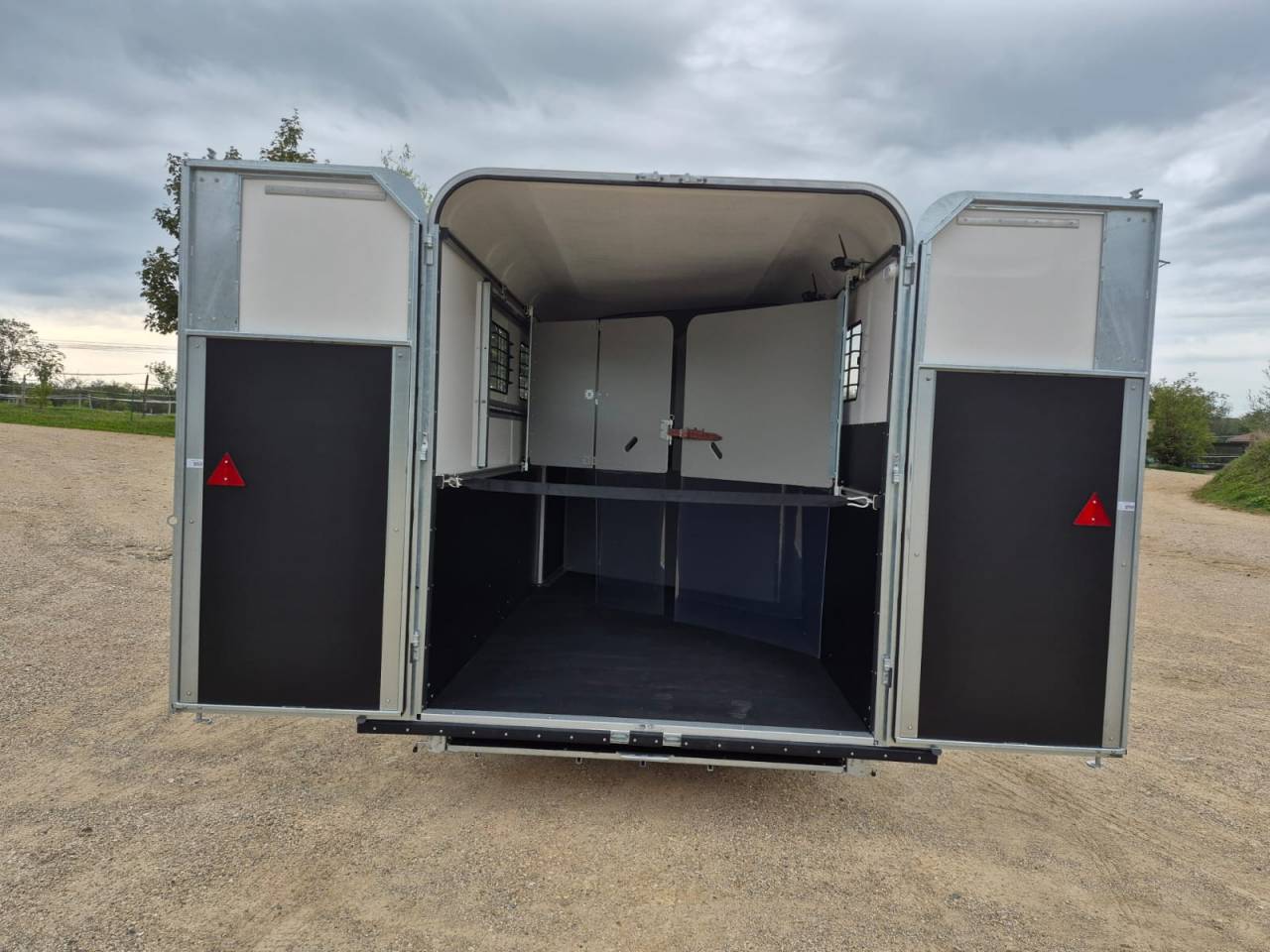 Trailer Fautras Oblic X3 3 Cavalli 2025 Nuovo