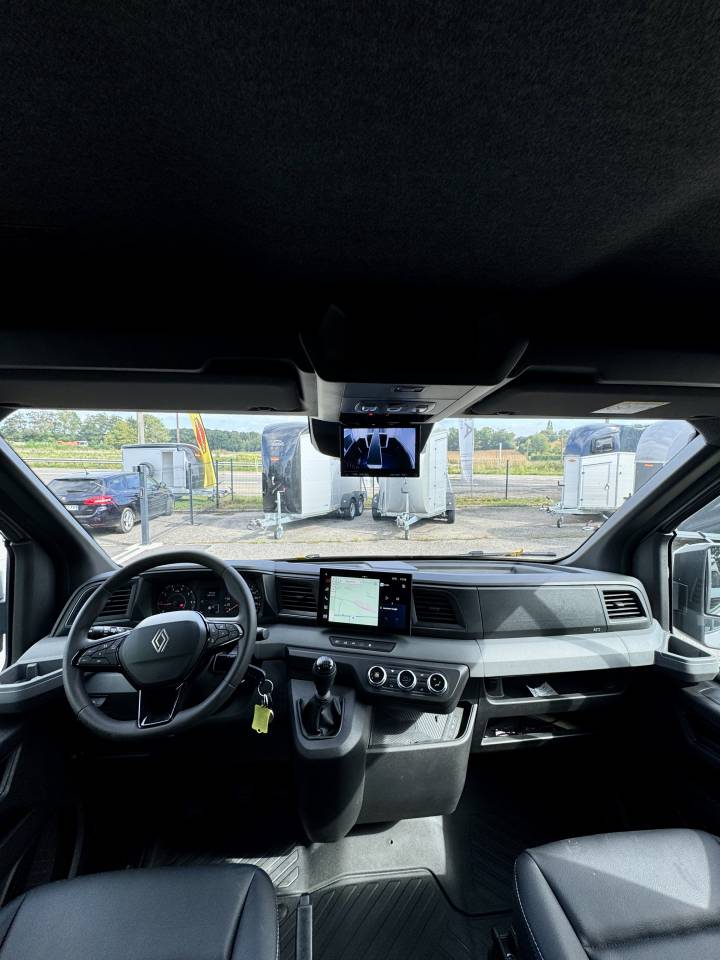 Van per Cavalli Ameline RENAULT MASTER  2025 Nuovo