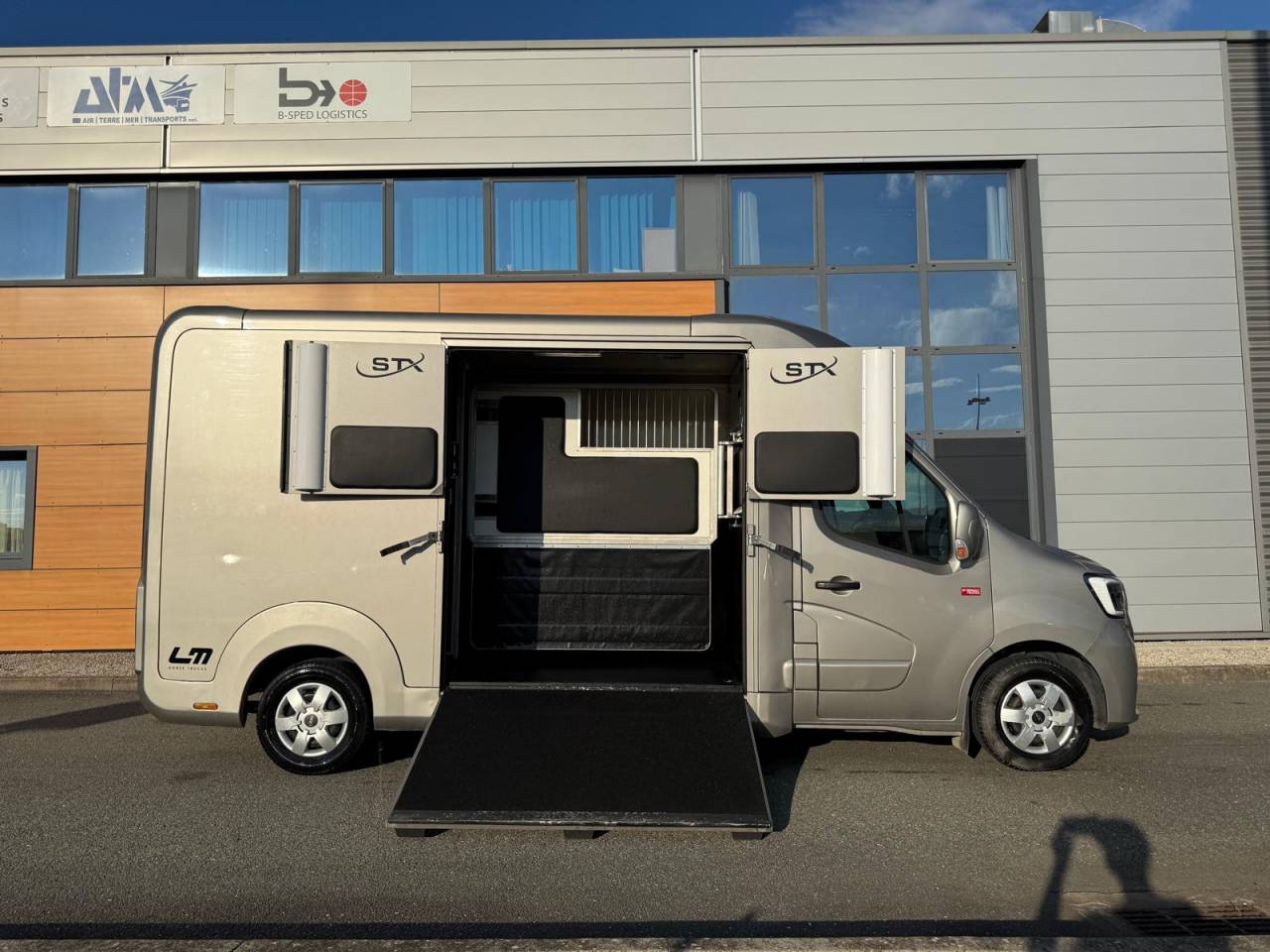 Van per Cavalli STX STX 2021 Occasione