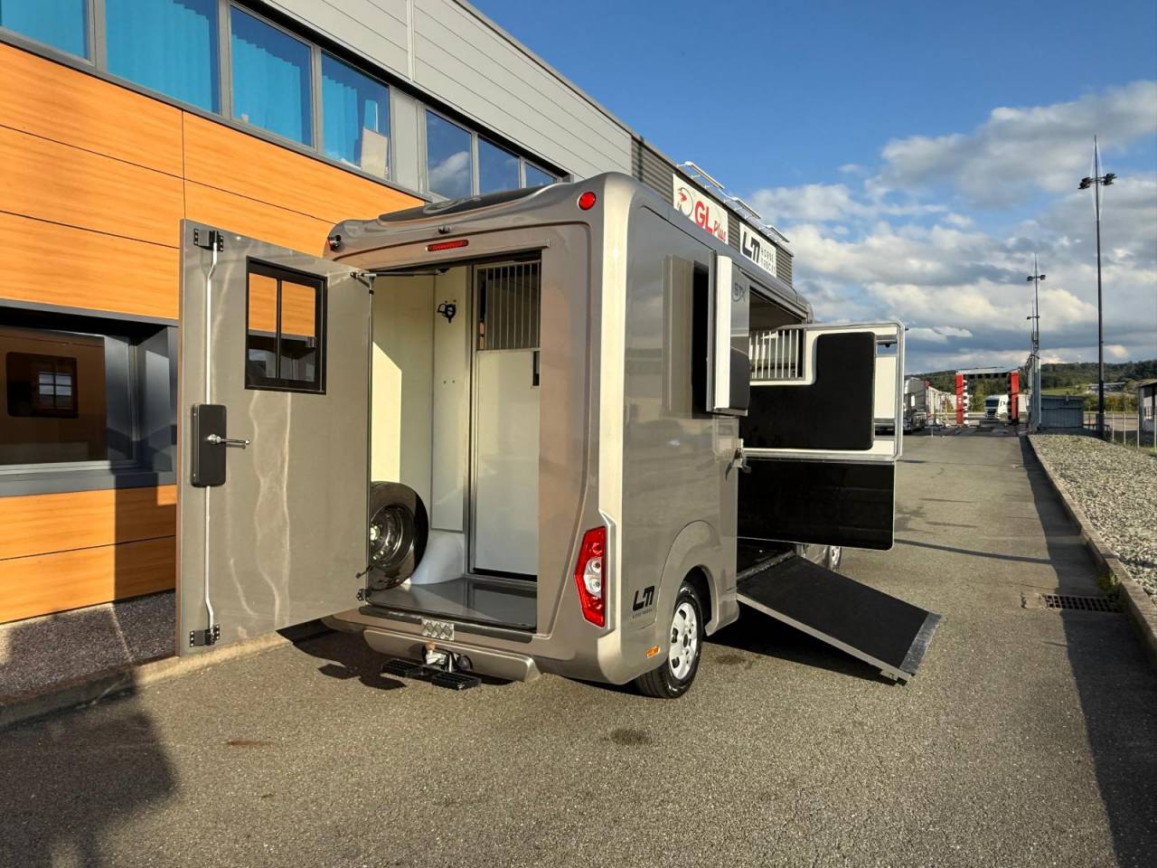 Van per Cavalli STX STX 2021 Occasione