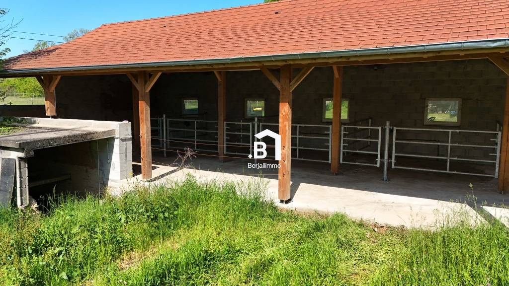 Proprietà equestre In vendita Isère