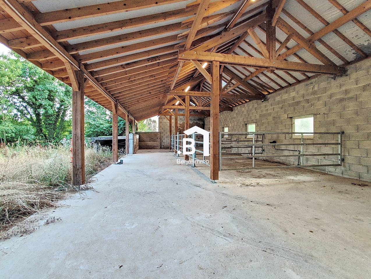 Proprietà equestre In vendita Isère