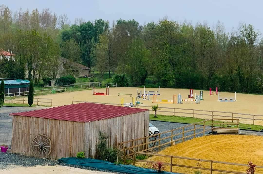 Proprietà equestre In vendita Charente-Maritime