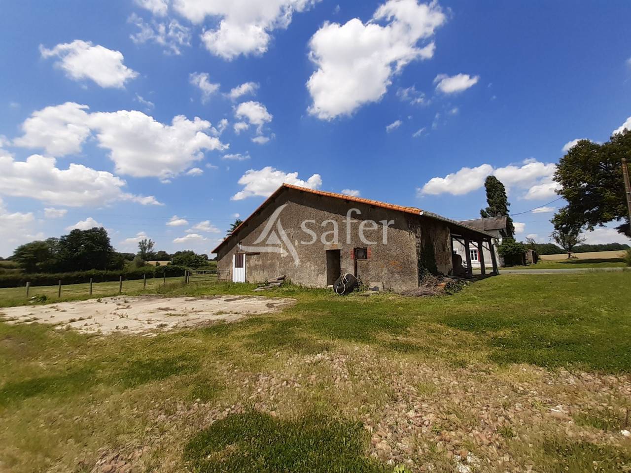 Azienda agricola In vendita Deux-Sèvres