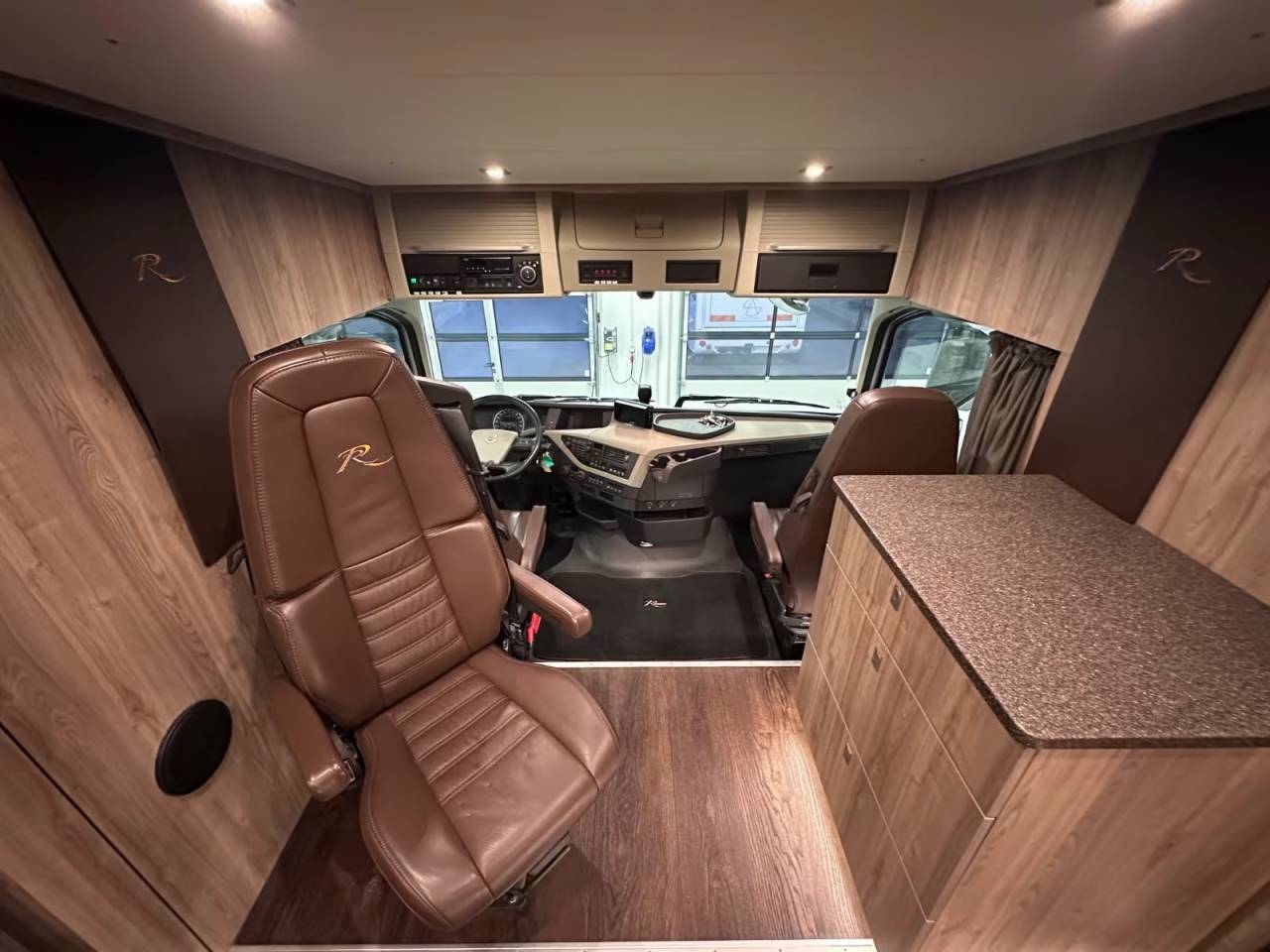 Camion per Cavalli Altra marca VOLVO 0 Occasione