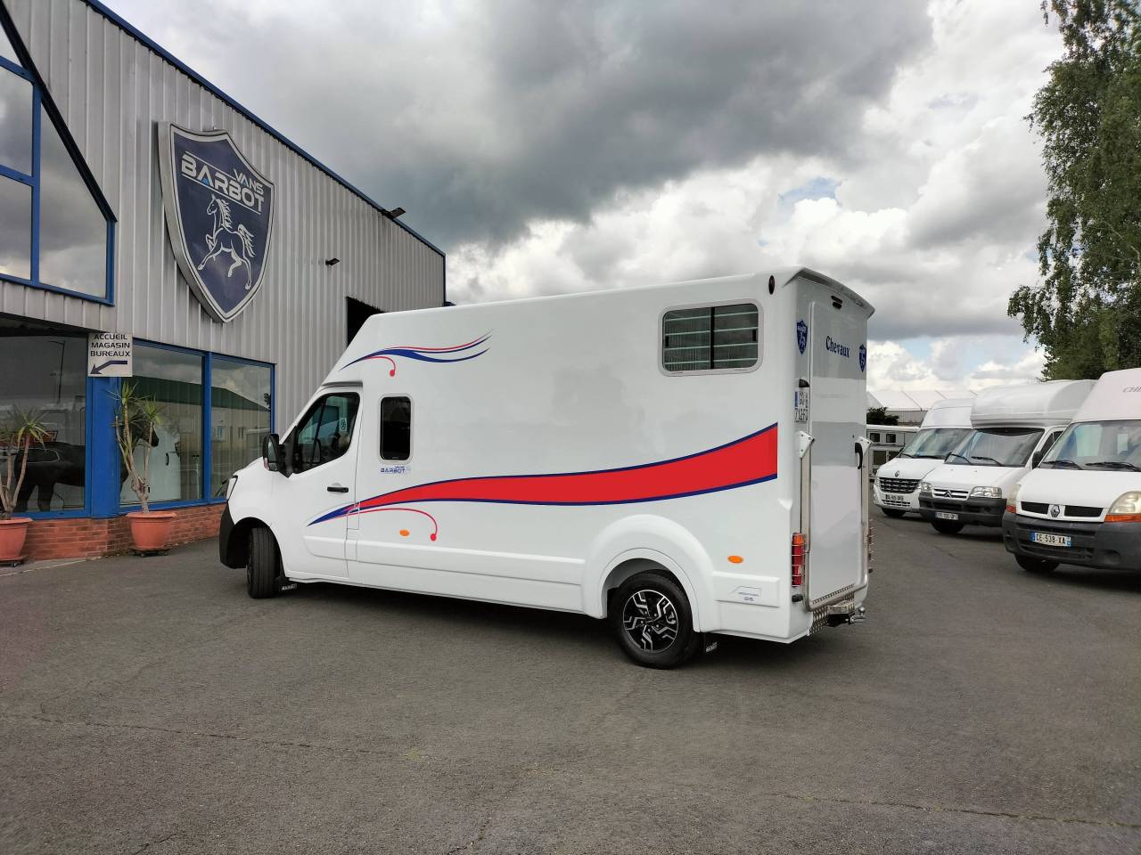 Van per Cavalli Barbot D5 2023 Occasione