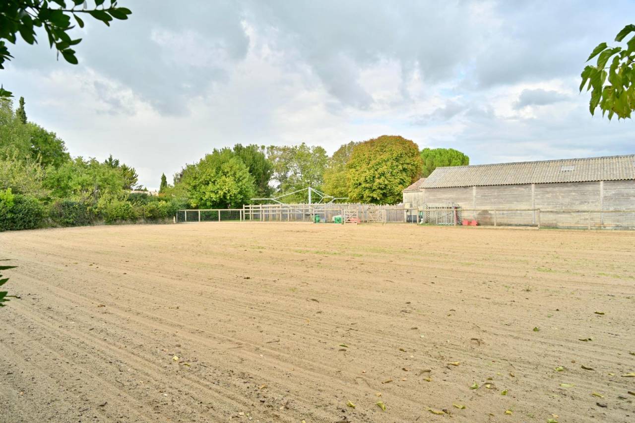 Proprietà equestre In vendita Charente-Maritime