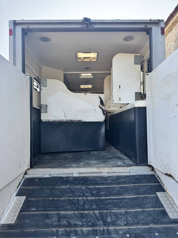 Camion per Cavalli Scania 94XS 2000 Occasione