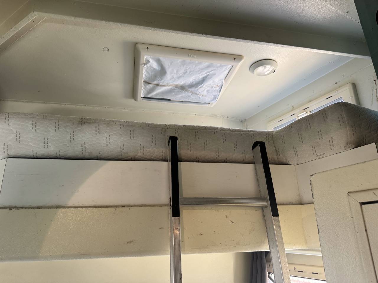 Camion per Cavalli Scania 94XS 2000 Occasione