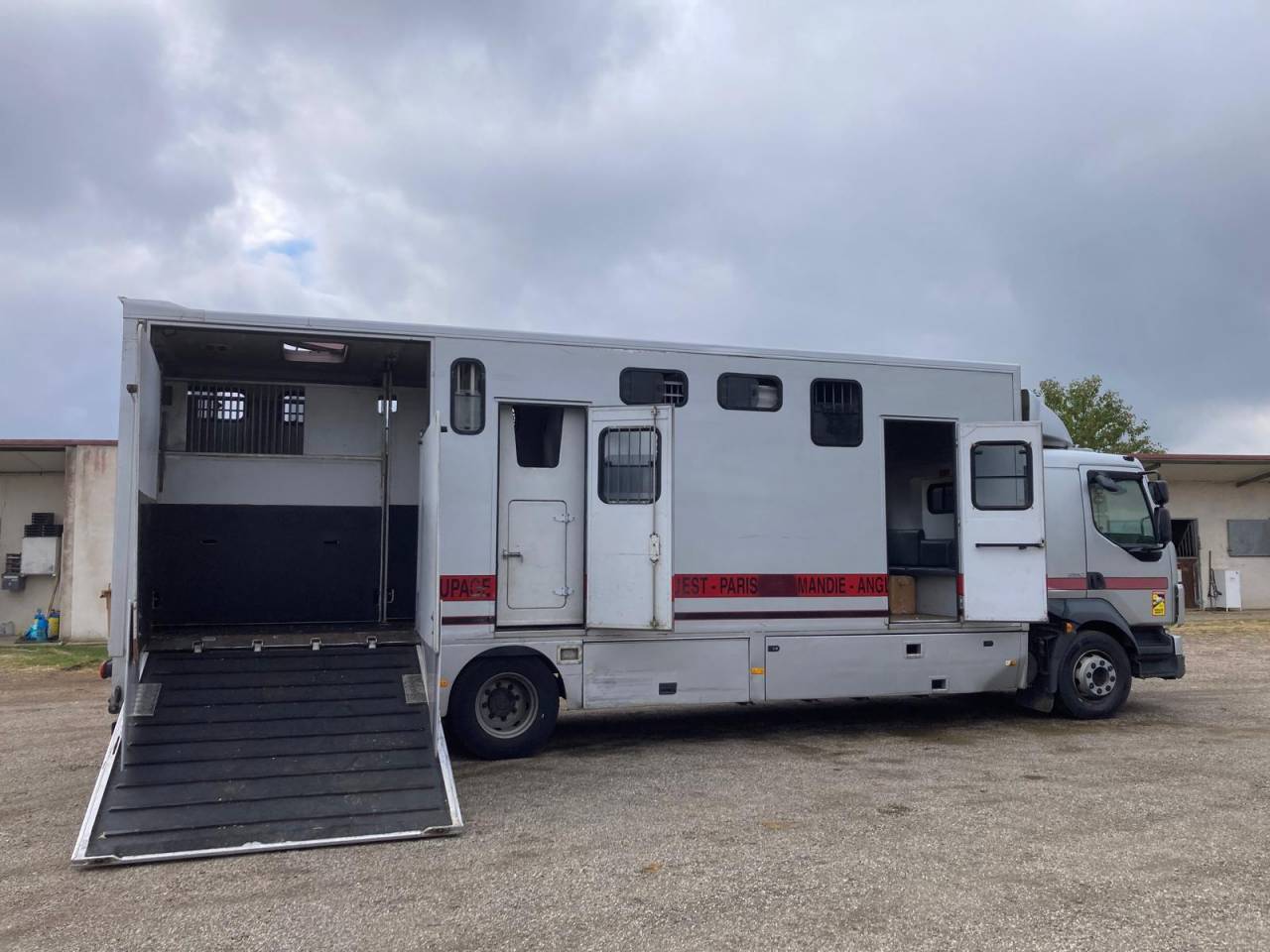 Camion per Cavalli Volvo CAMION MTM 2012 Occasione