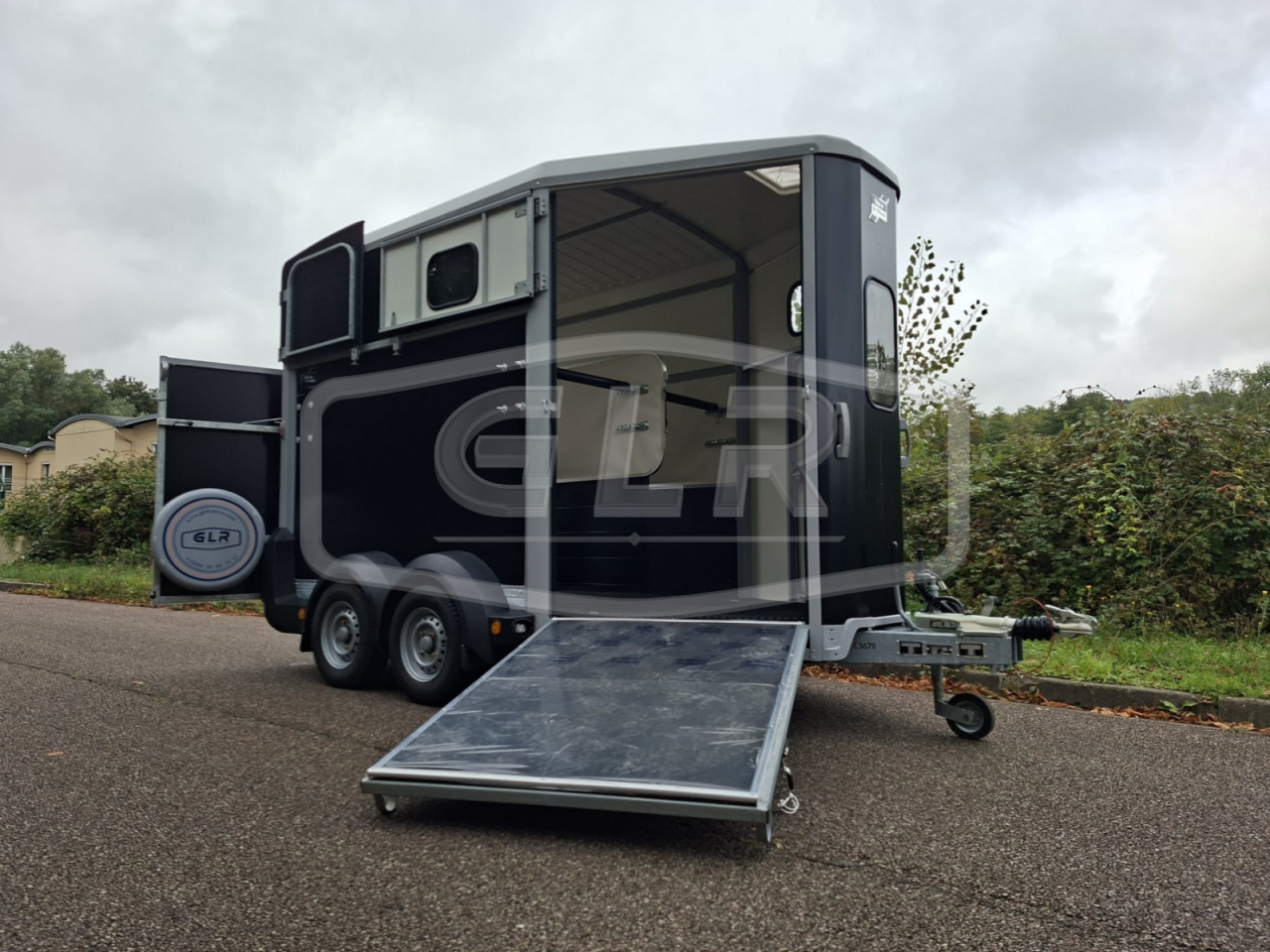Trailer Ifor Williams HB 511 PONT PORTE 2 Cavalli 2025 Nuovo