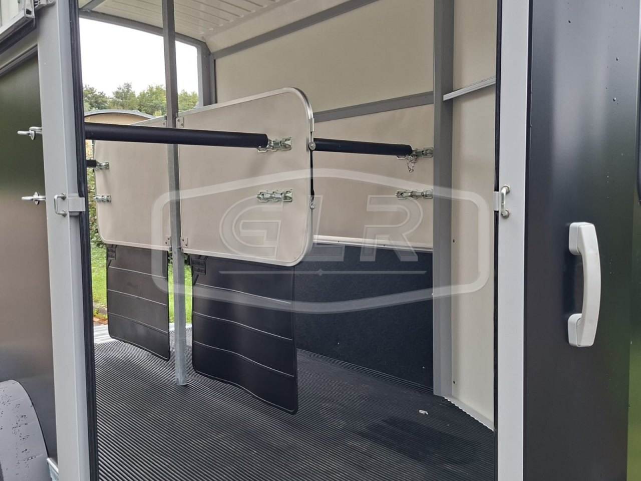 Trailer Ifor Williams HB 511 PONT PORTE 2 Cavalli 2025 Nuovo