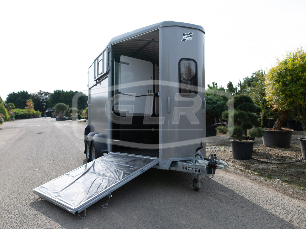 Trailer Ifor Williams HB 511 DIAGONAL PP 2 Cavalli 2025 Nuovo