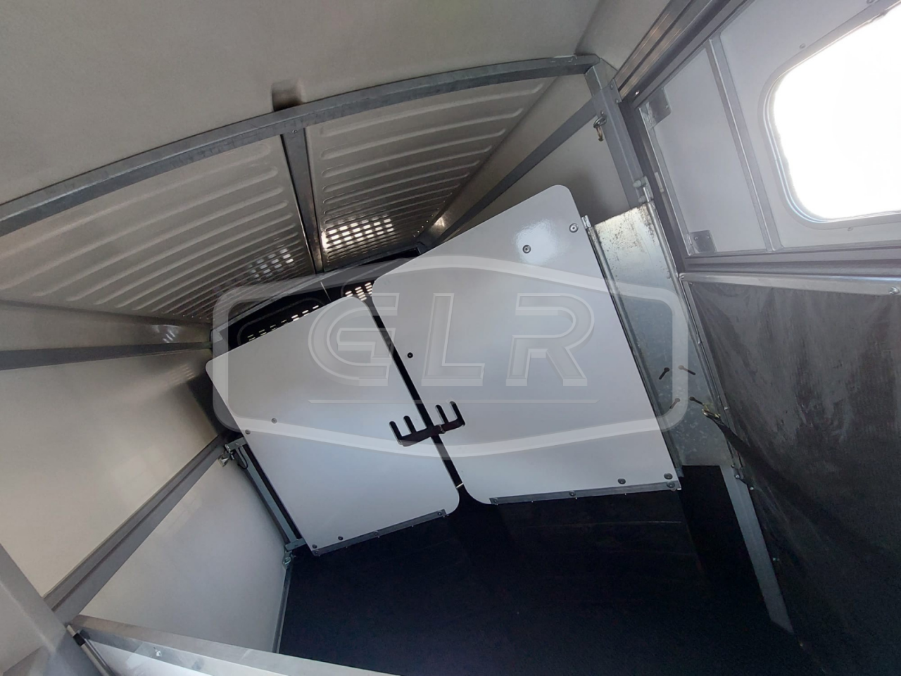 Trailer Ifor Williams HB 511 DIAGONAL PP 2 Cavalli 2025 Nuovo