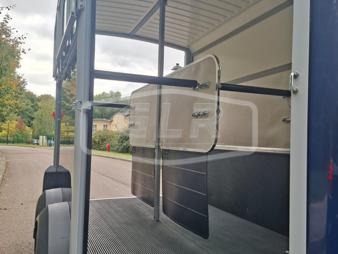 Trailer Ifor Williams HB 511 2 Cavalli 2025 Nuovo