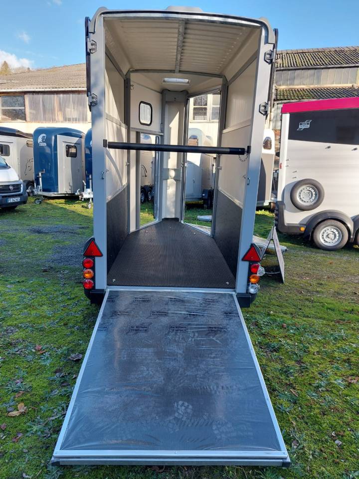 Trailer Ifor Williams HB 403 1,5 Cavalli 2025 Nuovo