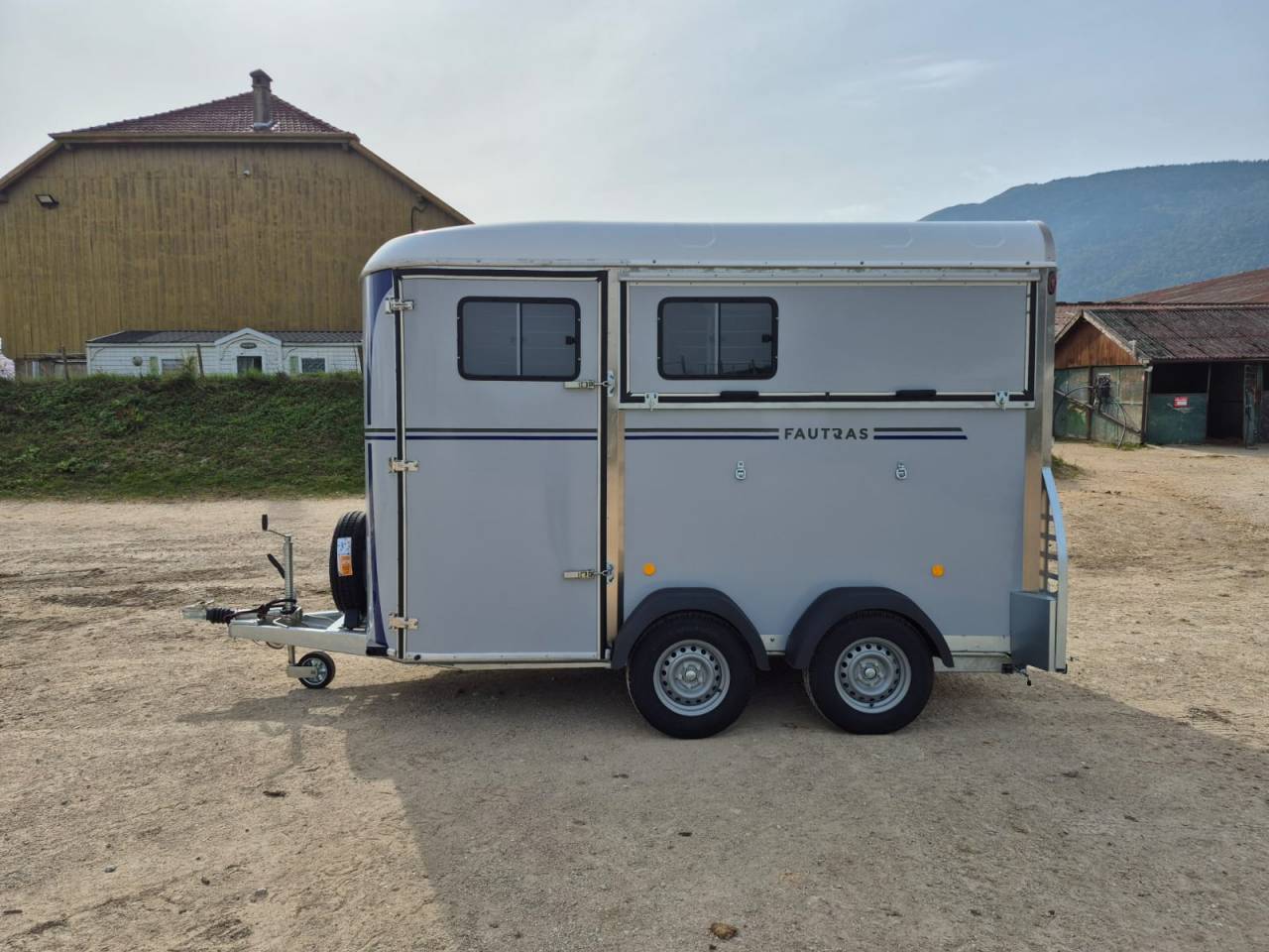 Trailer Fautras Oblic X2 2 Cavalli 2025 Nuovo