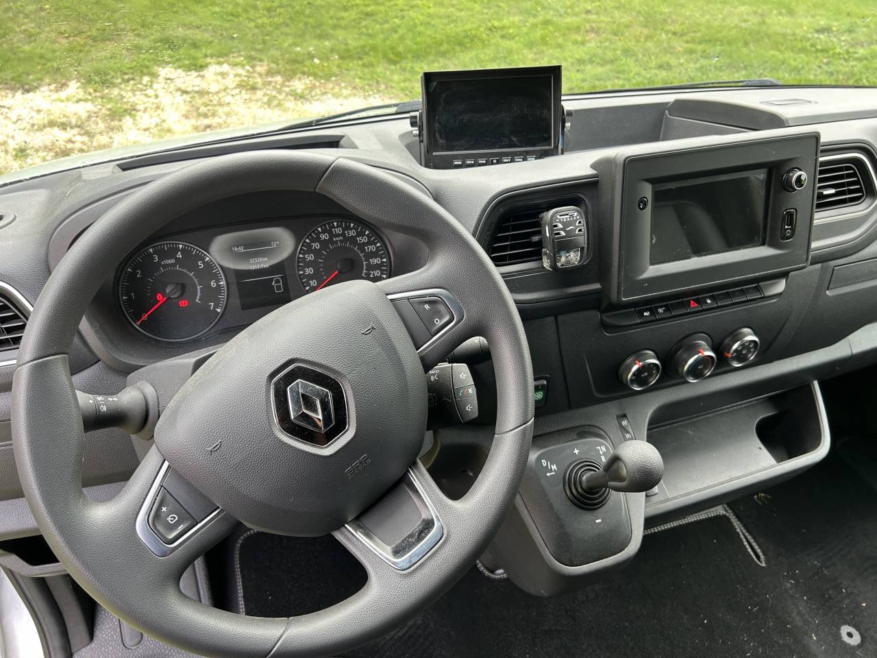 Van per Cavalli STX 5 places assises stalles 2021 Occasione