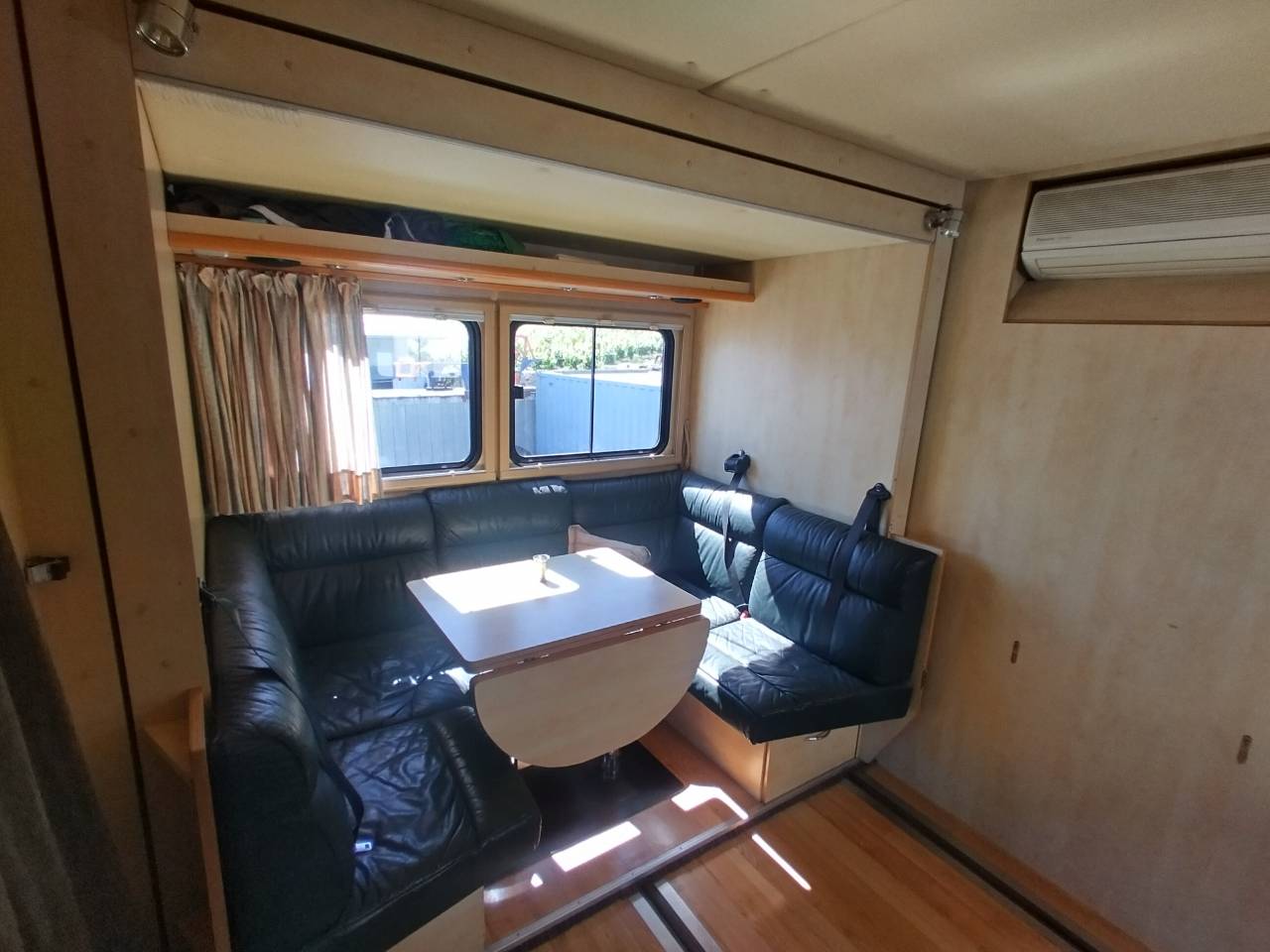 Camion per Cavalli Scania L144 6x2 2003 Occasione