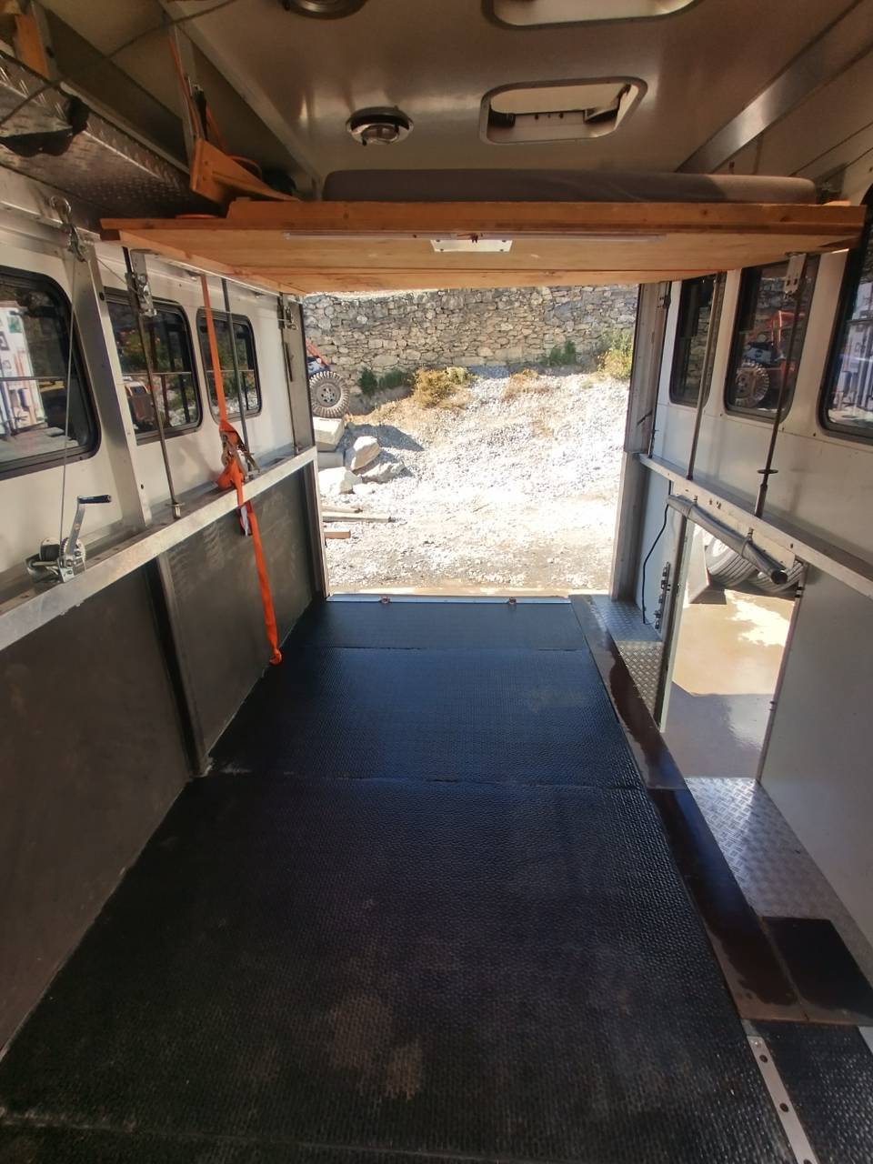 Camion per Cavalli Scania L144 6x2 2003 Occasione