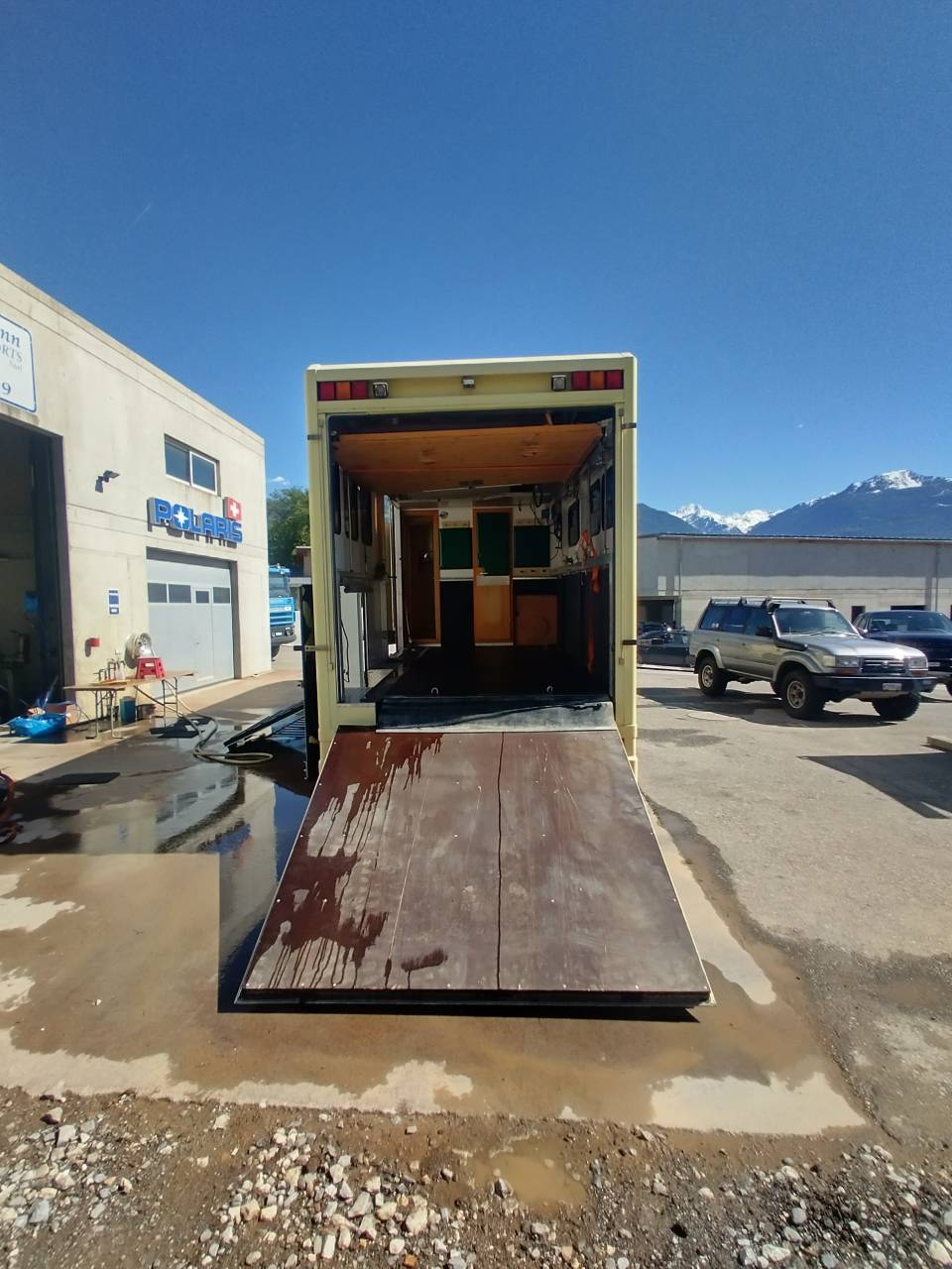 Camion per Cavalli Scania L144 6x2 2003 Occasione