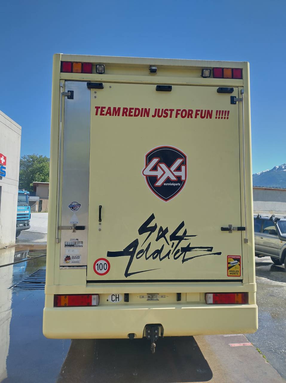 Camion per Cavalli Scania L144 6x2 2003 Occasione