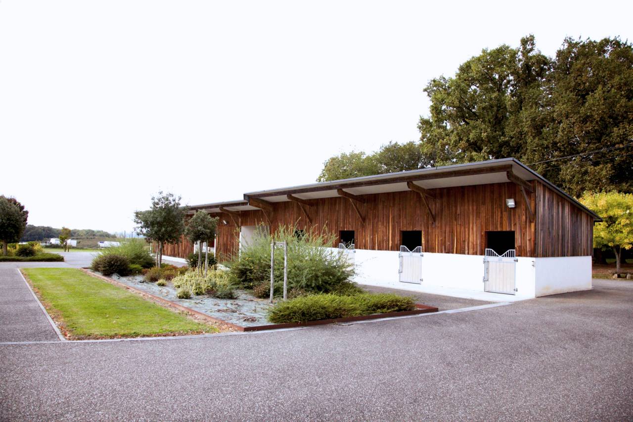 Propriet&agrave; equestre In vendita Gironde