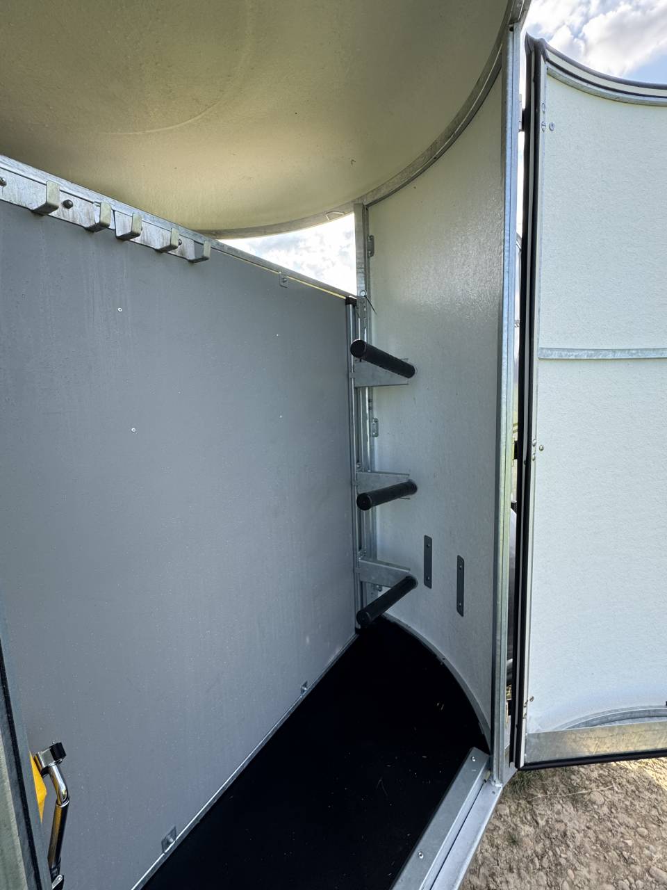 Trailer Fautras Oblic +3 victorius 3 Cavalli 2024 Occasione