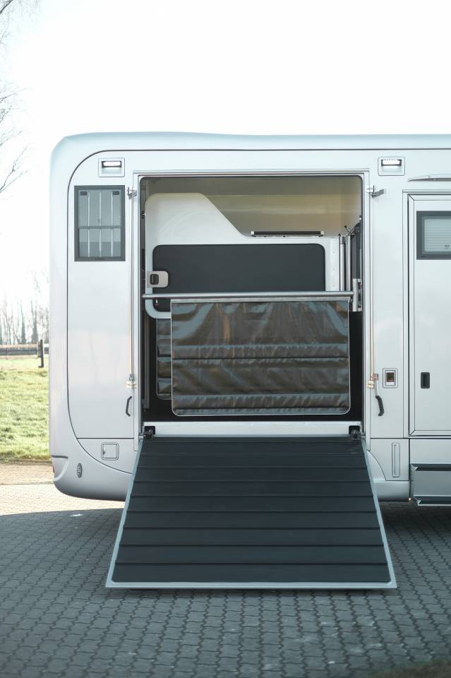 Camion per Cavalli Krismar Iveco Daily 2025 Nuovo