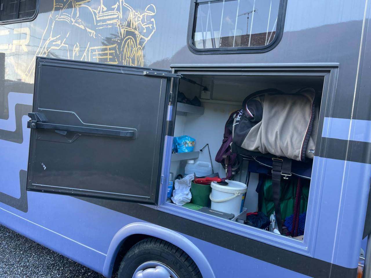 Van per Cavalli Renault Master 2006 Occasione