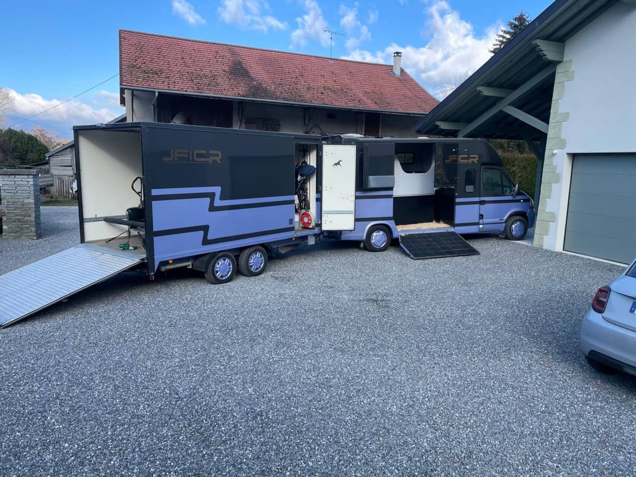 Van per Cavalli Renault Master 2006 Occasione