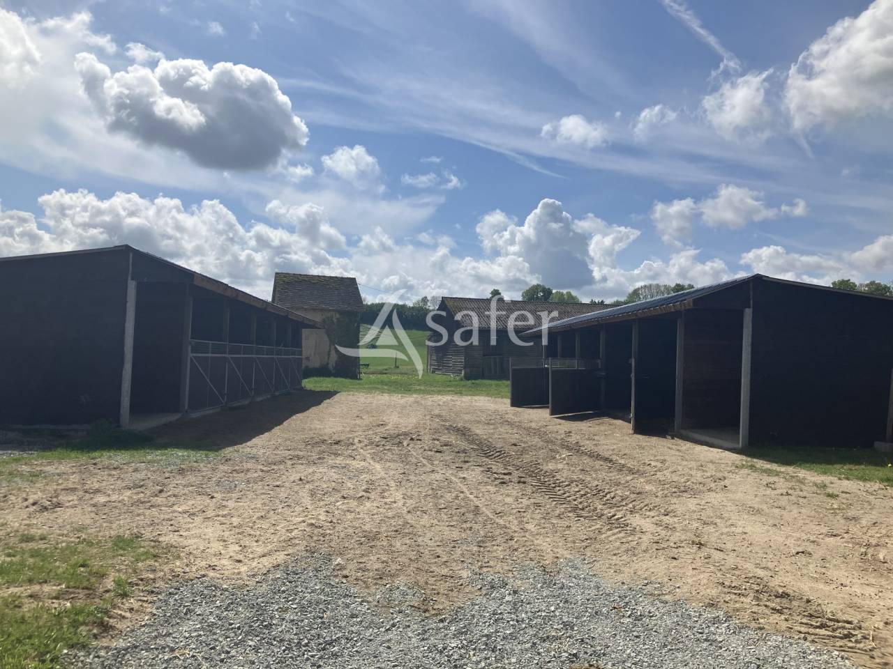 Propriet&agrave; equestre In vendita Sarthe