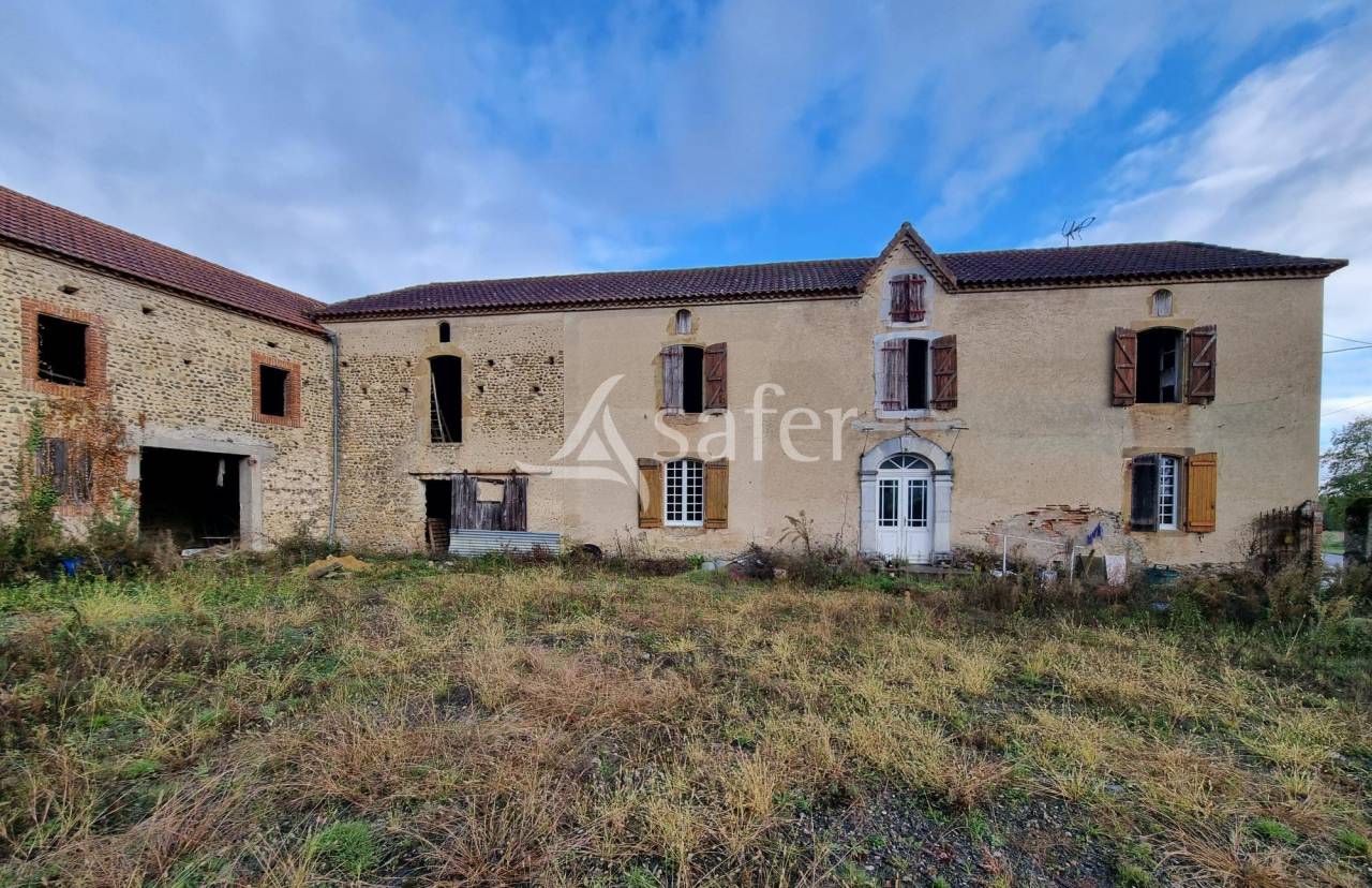 Azienda agricola In vendita Hautes-Pyrénées