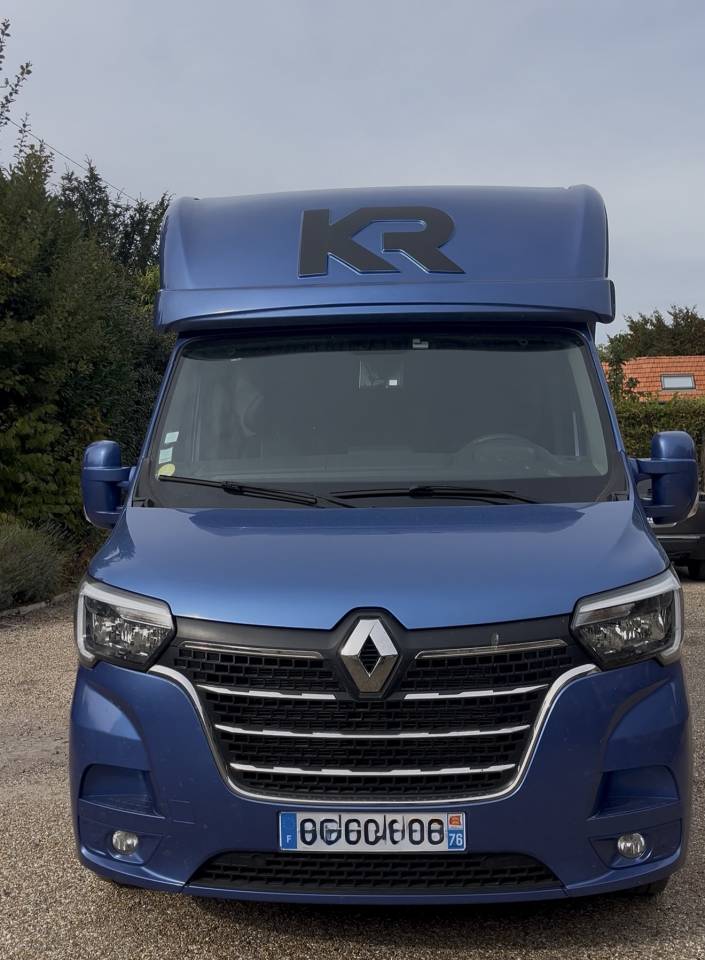 Van per Cavalli Renault DCI 180 2021 Occasione