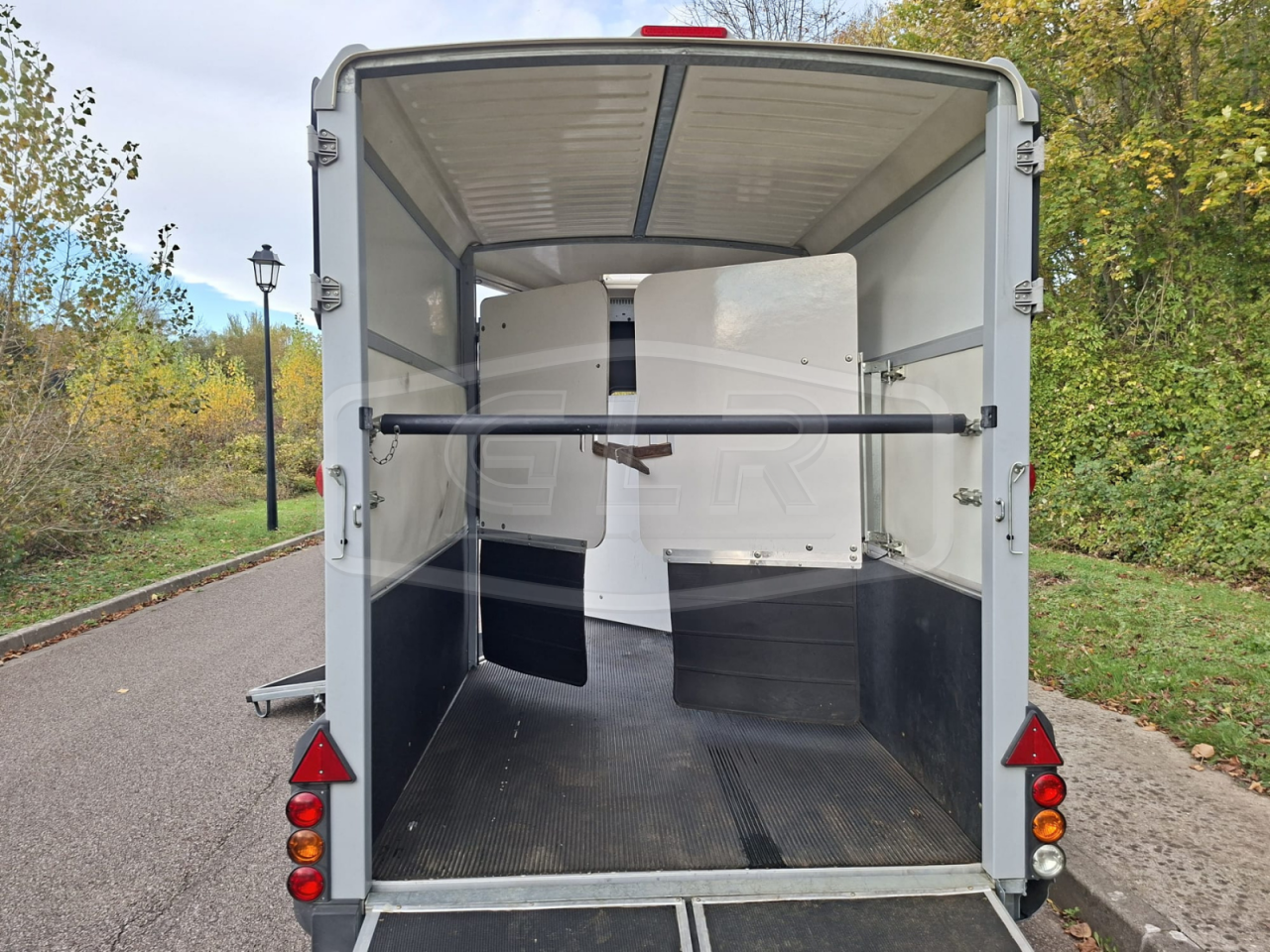 Trailer Ifor Williams HB 511 OBLIQUE PP 2 Cavalli 2017 Occasione