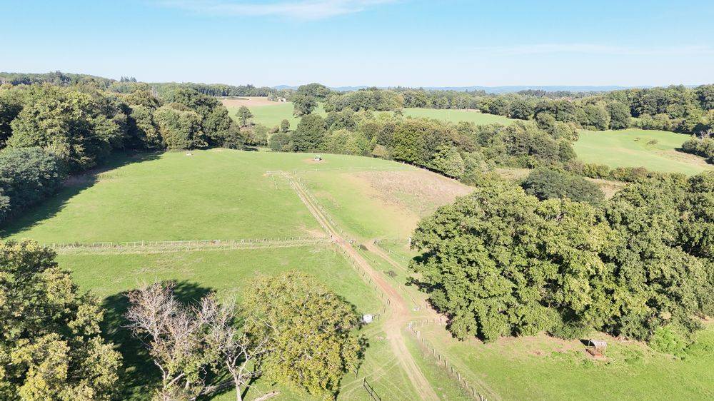 Proprietà equestre In vendita Haute-Vienne