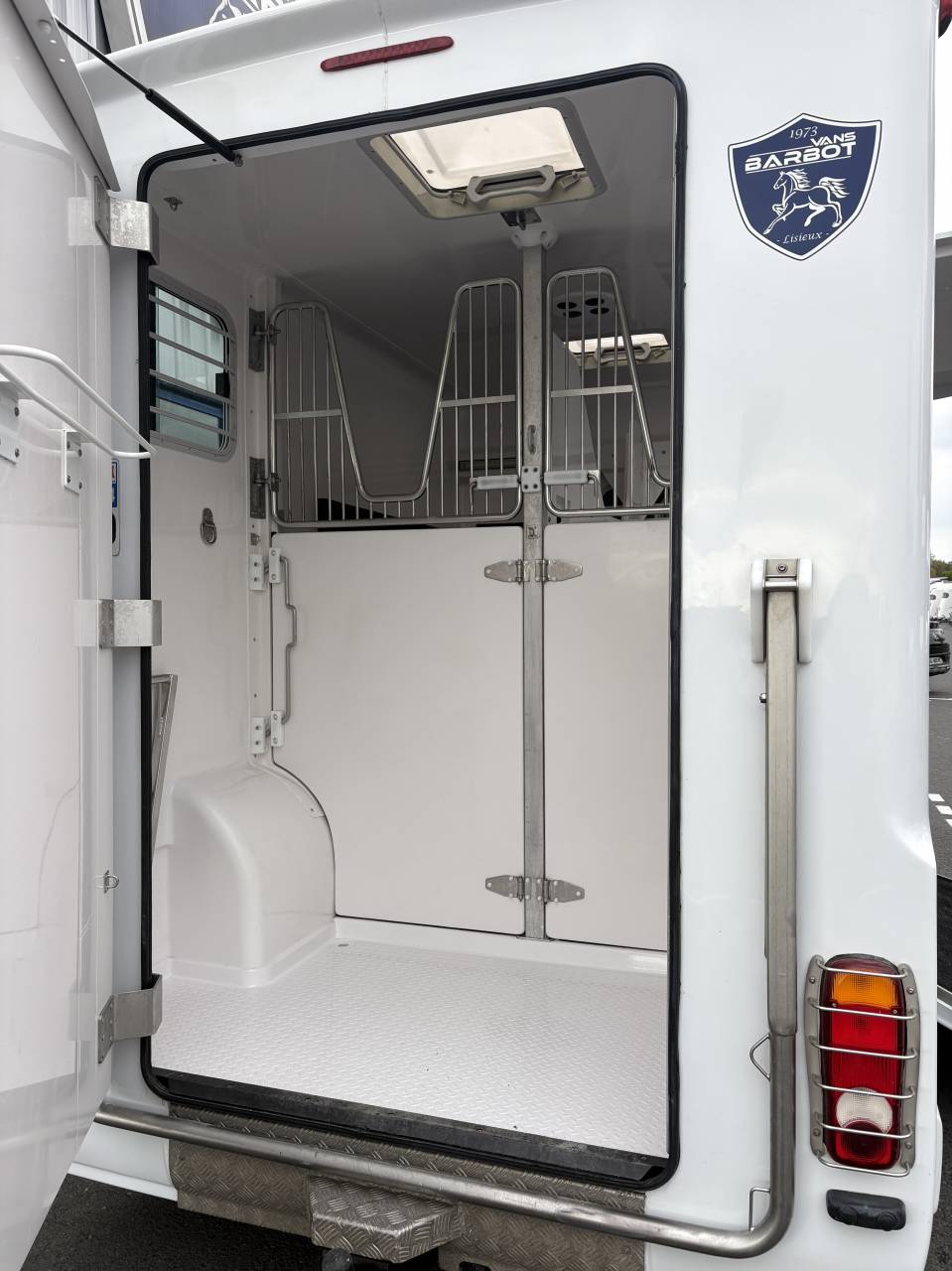 Van per Cavalli Barbot D5 2023 Occasione