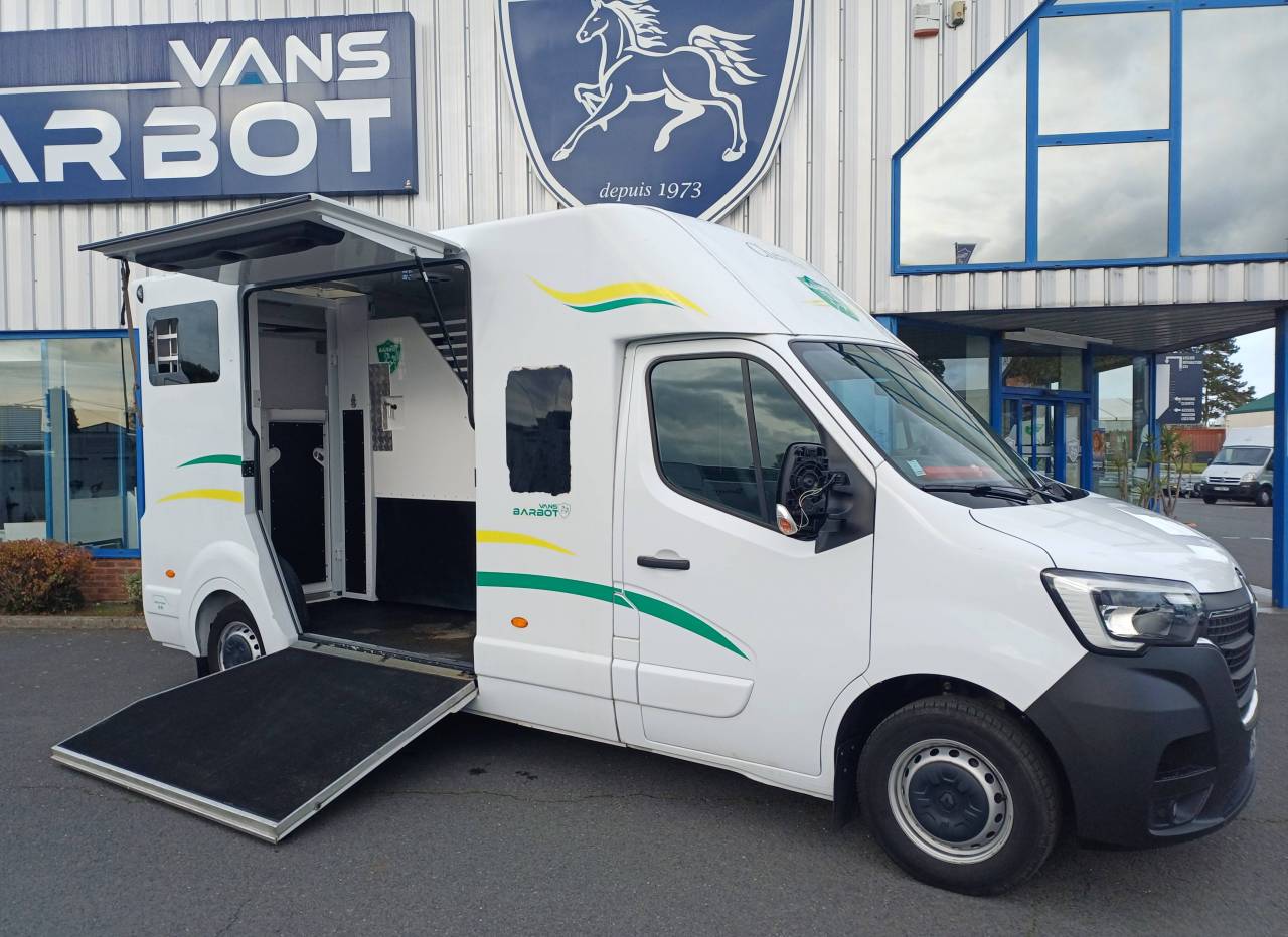 Van per Cavalli Barbot D5 2023 Occasione