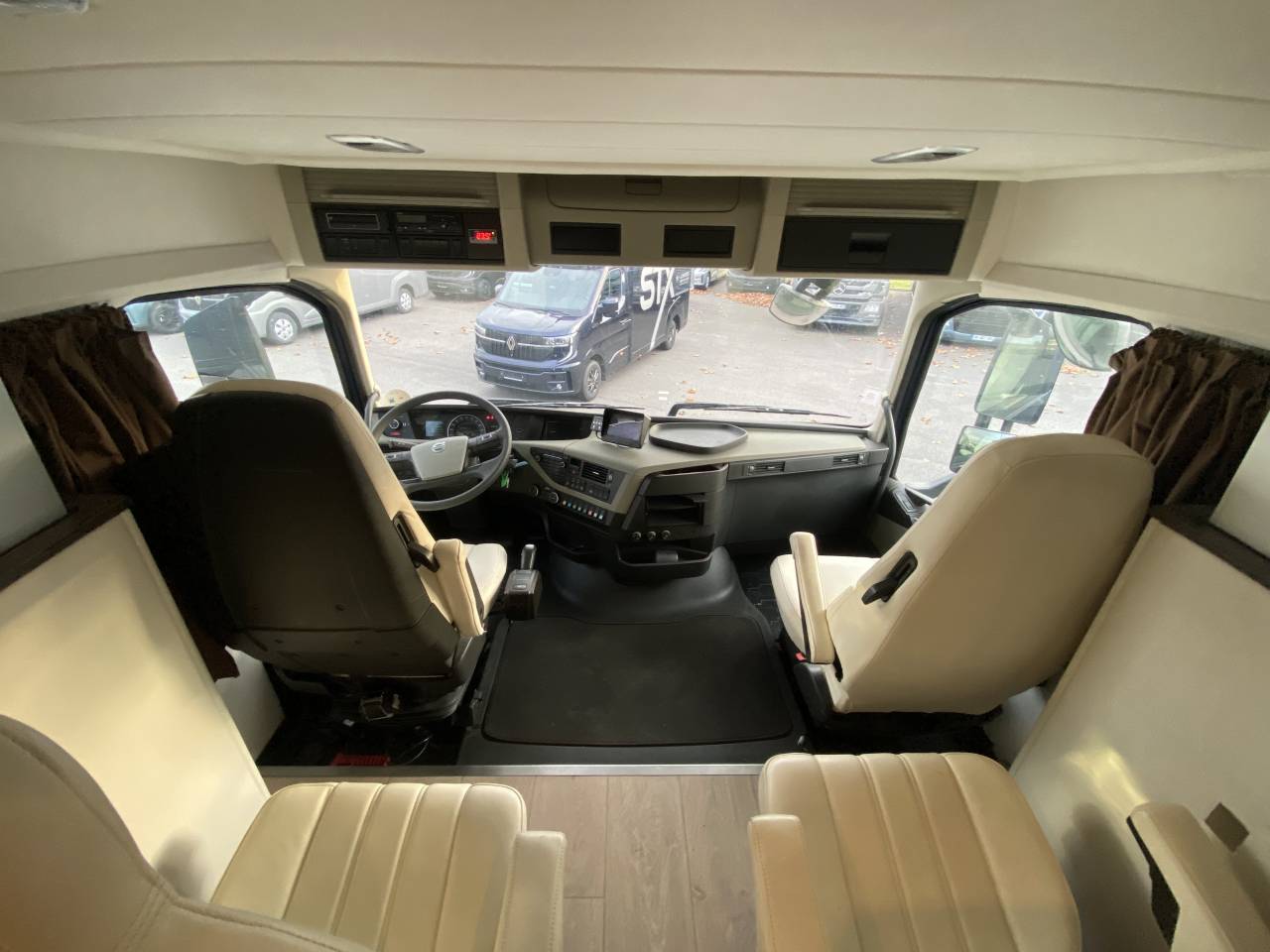 Camion per Cavalli STX  2014 Occasione