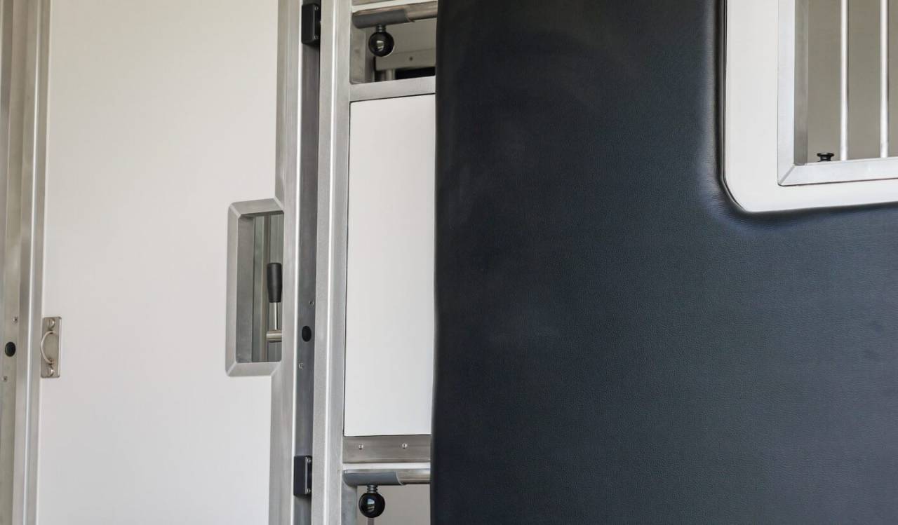 Van per Cavalli AKX Akx stallion 2025 Nuovo